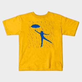 Girl in the rain Kids T-Shirt